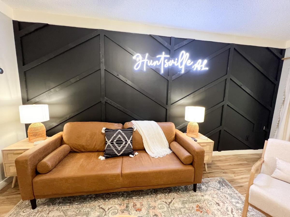 The Cozy Bohemian In Mid-City! ฮันต์สวิลล์ ภายนอก รูปภาพ